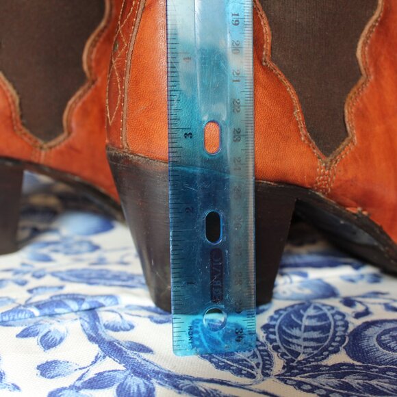 Frye Western Booties Size 9.5 Women's Leather British Tan Stacked Heel EUC Cute! - Picture 8 of 16